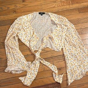 Floral long sleeve crop top